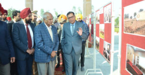 Read more about the article ਪੰਜਾਬ ਦੇ ਰਾਜਪਾਲ ਬਨਵਾਰੀ ਲਾਲ ਪੁਰੋਹਿਤ,ਛੋਟਾ ਘੱਲੂਘਾਰਾ ਸਮਾਰਕ….