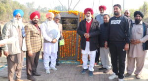 Read more about the article 37 ਲੱਖ ਦੀ ਲਾਗਤ ਵਾਲੇ ਸਿੰਚਾਈ ਟਿਊਬਵੈੱਲ ਦਾ ਕੈਬਨਿਟ ਮੰਤਰੀ ਸੰਗਤ ਸਿੰਘ ਗਿਲਜੀਆਂ ਨੇ ਕੀਤਾ ਉਦਘਾਟਨ