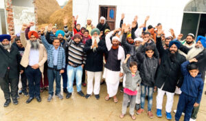 Read more about the article *ਪਿੰਡ ਸ਼ੇਖੂਪੁਰ ਦੇਹਰੀਵਾਲ ਦੇ ਗੁੱਜਰ ਭਾਈਚਾਰੇ ਵੱਲੋਂ ਮਨਜੀਤ ਦਸੂਹਾ ਦੀ ਹਿਮਾਇਤ ਦਾ ਐਲਾਨ*