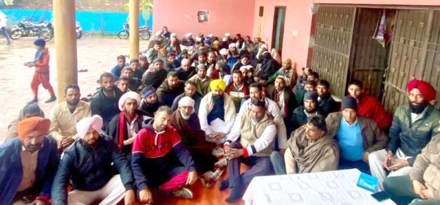 You are currently viewing ਗੁੱਜਰ ਭਾਈਚਾਰੇ ਵਲੋਂ ਜਸਵੀਰ ਸਿੰਘ ਰਾਜਾ ਨੂੰ ਸਮਰਥਨ ਦੇਣ ਦਾ ਐਲਾਨ 