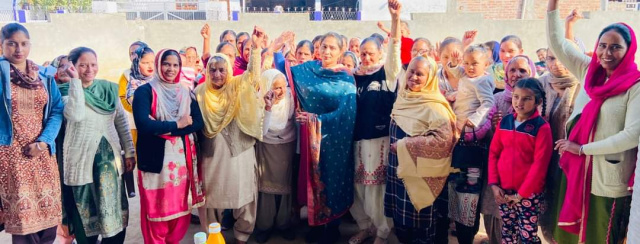 You are currently viewing ਦੋਵੇਂ ਰਿਵਾਇਤੀ ਪਾਰਟੀਆਂ ਨੇ ਵਿਕਾਸ ਦੇ ਨਾਂਅ ਤੇ ਲੋਕਾਂ ਨੂੰ ਗਲੀਆਂ, ਨਾਲੀਆਂ ਦੇ ਚੱਕਰ ਵਿਚ ਉਲਝਾਈ ਰੱਖਿਆ : ਰਾਜਬੀਰ ਕਲਸੀ