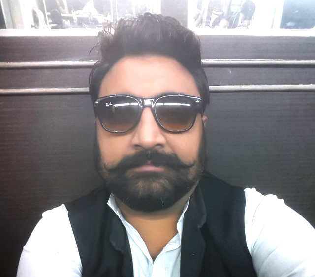 You are currently viewing लंबे समय से बटाला के मंदिरों में सेवा कर रहे पुजारियों की सुरक्षा के लिए बनाई जाएगी कमेटी…