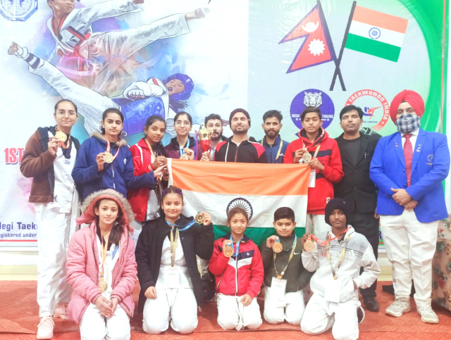 You are currently viewing इंडो-नेपाल इंटरनेशनल ताइक्वांडो चैंपियनशिप में कृष्णा ताइक्वांडो अकादमी ने 3 गोल्ड,4 सिल्वर,3 ब्रांज मेडल जीते 