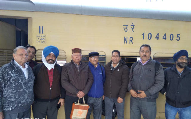 You are currently viewing अमृतसर से बटाला होकर माता वैष्णो देवी के दर्शनों को जाने सुबह के समय नई जन शताब्दी गाड़ी चलाने की उठी मांग 