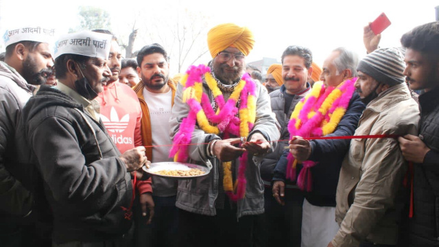 You are currently viewing ਰਮਨ ਬਹਿਲ ਨੇ ਗੁਰਦਾਸਪੁਰ ਦੇ ਸਭ ਤੋਂ ਵੱਡੇ ਪਿੰਡ ਤਿੱਬੜ ਵਿੱਚ ਚੋਣ ਦਫ਼ਤਰ ਖੋਲ੍ਹਿਆ