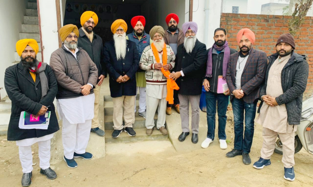 You are currently viewing *ਜ਼ਿਲ੍ਹਾ ਪ੍ਰਧਾਨ ਢੱਟ ਦੀ ਪ੍ਰੇਰਨਾ ਸਦਕਾ ਬਲਦੇਵ ਸਿੰਘ ਢੋਲੋਵਾਲ ਨੇ ਆਪਣੇ ਸਾਥੀਆਂ ਸਮੇਤ ਦਸੂਹਾ ਦਾ ਫੜਿਆ ਹੱਥ*