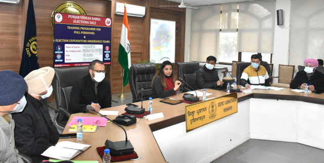 Read more about the article ਰਿਟਰਨਿੰਗ ਅਫ਼ਸਰ ਤੇ ਪੁਲਿਸ ਅਫ਼ਸਰ ਆਪਸੀ ਤਾਲਮੇਲ ਨਾਲ ਨਿਭਾਉਣ ਚੋਣਾਂ ਸਬੰਧੀ ਡਿਊਟੀ : ਅਪਨੀਤ ਰਿਆਤ