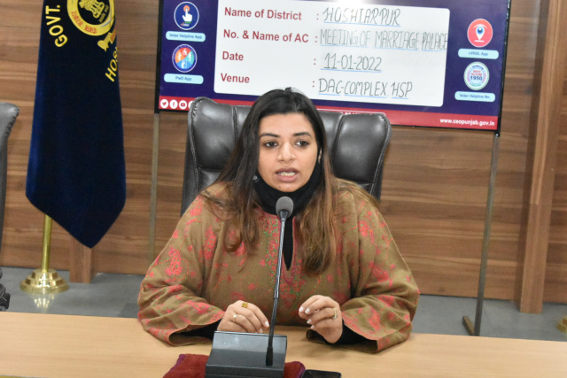 You are currently viewing LATEST.. ਜ਼ਿਲ੍ਹਾ ਮੈਜਿਸਟਰੇਟ ਵੱਲੋਂ ਜ਼ਿਲ੍ਹੇ ਦੇ ਰਜਿਸਟਰਡ ਆਈਲੈਟਸ ਸੈਂਟਰਾਂ ਨੂੰ ਸ਼ਰਤਾਂ ਸਮੇਤ ਖੋਲ੍ਹਣ ਦੇ ਦਿੱਤੇ ਹੁਕਮ