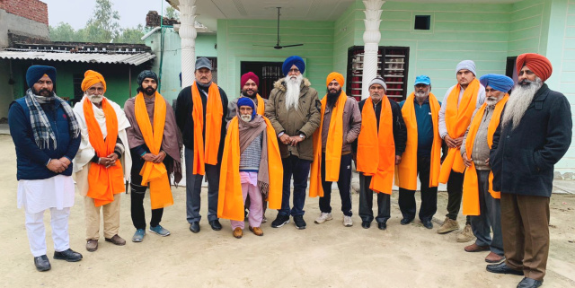 You are currently viewing *ਪਰਮਾਨੰਦ ਭਾਟੀਆ ਸਾਥੀਆਂ ਸਮੇਤ ਕਾਂਗਰਸ ਛੱਡ ਸ਼੍ਰੋਮਣੀ ਅਕਾਲੀ ਦਲ ਸੰਯੁਕਤ ‘ਚ ਸ਼ਾਮਿਲ*