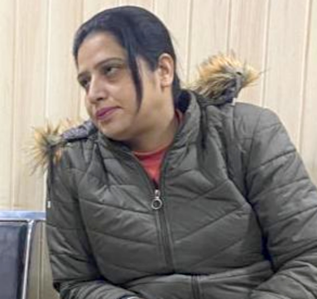 You are currently viewing मामला दर्ज होने बावजूद भी हमलावर खुलेआम घूम रहे, हर रोज दे रहे धमकियां : मोनिका लांबा