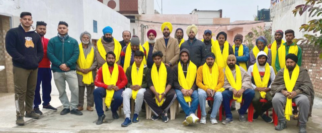 Read more about the article ਜਸਵੀਰ ਸਿੰਘ ਰਾਜਾ ਦੀ ਜਿੱਤ ਲਈ ਨੌਜਵਾਨਾਂ ਚ ਭਾਰੀ ਉਤਸ਼ਾਹ : ਚੌਧਰੀ ਰਾਜਵਿੰਦਰ ਸਿੰਘ ਰਾਜਾ 