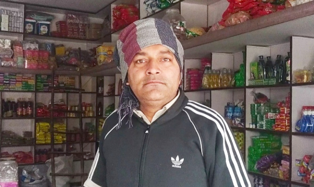 You are currently viewing ਚੋਰਾਂ ਨੇ ਕਰਿਆਨੇ ਦੀ ਦੁਕਾਨ ਨੂੰ ਬਣਾਇਆ ਨਿਸ਼ਾਨਾ, ਘਿਓ ਦੇ ਟੀਨ ਚੌਰੀ ਕਰਕੇ ਹੋਏ ਫਰਾਰ