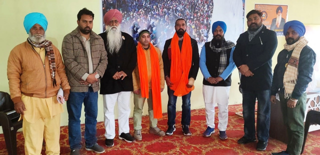 Read more about the article *ਕਾਕਾ ਪੱਖੋਵਾਲੀਆ ਸਾਥੀ ਸਮੇਤ ਬਸਪਾ ਛੱਡ ਅਕਾਲੀ ਦਲ ਸੰਯੁਕਤ ਵਿੱਚ ਹੋਇਆ ਸ਼ਾਮਿਲ*