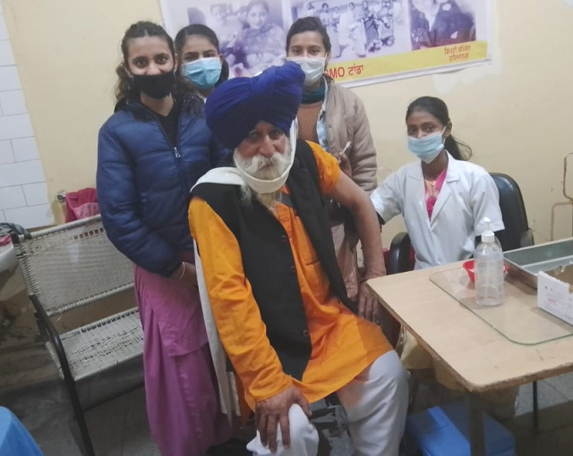 You are currently viewing ਸਰੀਰ ਦੀ ਅੰਦਰੂਨੀ ਤਾਕਤ ਨੂੰ ਵਧਾਉਣ ਲਈ 60 ਸਾਲ ਤੋਂ ਵੱਧ ਉਮਰ ਦੇ ਹਰੇਕ ਇਨਸਾਨ ਨੂੰ ਲਗਵਾਉਣੀ ਚਾਹੀਦੀ ਹੈ ਬੂਸਟਰ ਡੋਜ਼ : ਭਾਈ ਮਸੀਤੀ