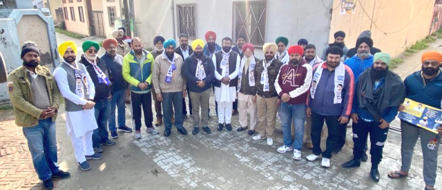 You are currently viewing ਹਲਕਾ ਉੜਮੁੜ ਟਾਂਡਾ ਦੇ ਵੱਖ ਵੱਖ ਪਿੰਡਾਂ  ਚ’ ਲੋਕਾਂ ਵਲੋਂ ਮਿਲ ਰਿਹਾ ਭਰਵਾਂ ਹੁੰਗਾਰਾ :ਜਸਵੀਰ ਸਿੰਘ ਰਾਜਾ