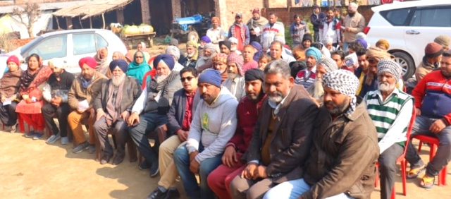 You are currently viewing ਗੜ੍ਹਦੀਵਾਲਾ ਦੇ ਪਿੰਡ ਰਾਣਾ ਵਿਖੇ ਲੱਖੀ ਦੇ ਹੱਕ ਚ ਹੋਇਆ ਵਿਸ਼ਾਲ ਇਕੱਠ