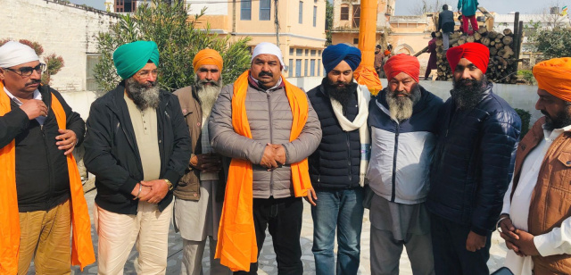 You are currently viewing ਰਾਮ ਸਿੰਘ ਰਾਣਾ ਦਾ ਪਿੰਡ ਧੂਤਕਲਾਂ ਪਹੁੰਚਣ ਤੇ ਕੀਤਾ ਨਿੱਘਾ ਸਨਮਾਨ 