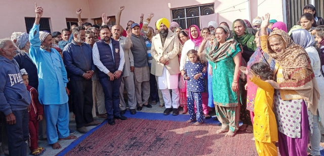 Read more about the article दिल्ली की तर्ज पर करेंगे गढ़शंकर हल्के का विकास : जय कृष्ण सिंह रोड़ी