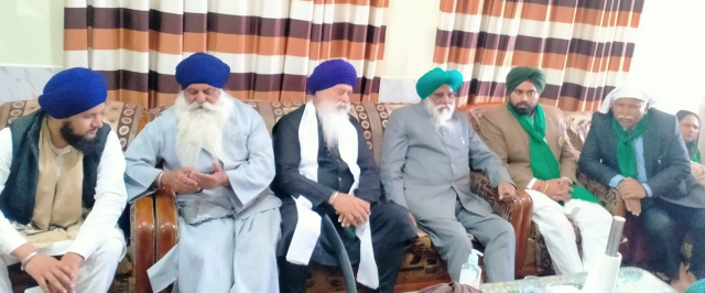 Read more about the article ਗੜ੍ਹਦੀਵਾਲਾ : ਸਾਨੂੰ ਵੋਟ ਕਿਸੇ ਵੀ ਲਾਲਚ ਜਾਂ ਦਬਾਅ ‘ਚ ਆ ਕੇ ਨਹੀਂ ਪਾਉਣੀ ਚਾਹੀਦੀ : ਰਾਜੇਵਾਲ