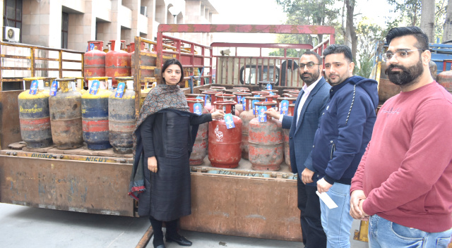 You are currently viewing ਹਰ ਘਰ ਵੋਟਰ ਜਾਗਰੂਕਤਾ ਫੈਲਾਏਗੀ ਜ਼ਿਲ੍ਹਾ ਪ੍ਰਸ਼ਾਸਨ ਦੀ ਵਿਸ਼ੇਸ਼ ਮੁਹਿੰਮ