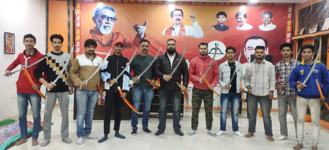 You are currently viewing शोभायात्रा के दौरान नौजवान भगवा का परचम लहरायेंगे,नौजवान सनातन धर्म की पहचान हैं : हरविंदर सोनी