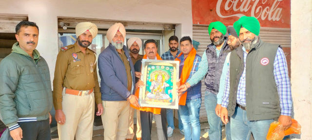 Read more about the article ਸ਼ਿਵਰਾਤਰੀ ਮੌਕੇ ਰਜਿੰਦਰ ਕੁਮਾਰ ਪੱਪੂ ਜੈਂਤੀਪੁਰ ਸਨਮਾਨਿਤ