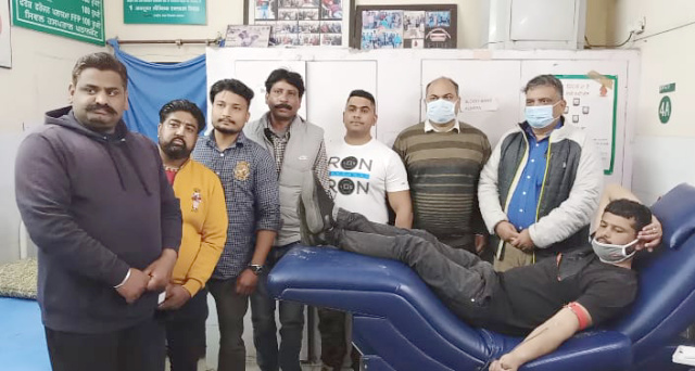 You are currently viewing LATEST.. फ़ोर्स यूथ क्लब ने सिविल अस्पताल में लगाया आठवां रक्तदान कैंप