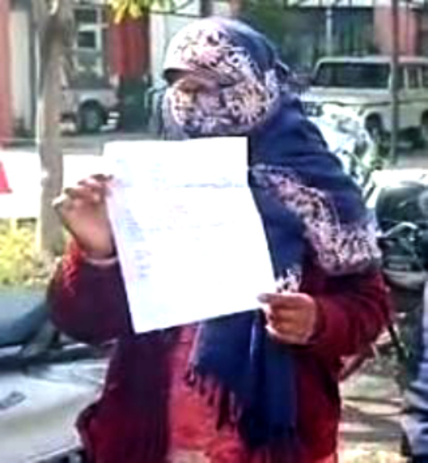 You are currently viewing बडी खबर.. पुरानी रंजिश के चलते रिश्तेदारों ने बनाया बहु को निशाना, दुष्कर्म की घटना को दिया अंजाम