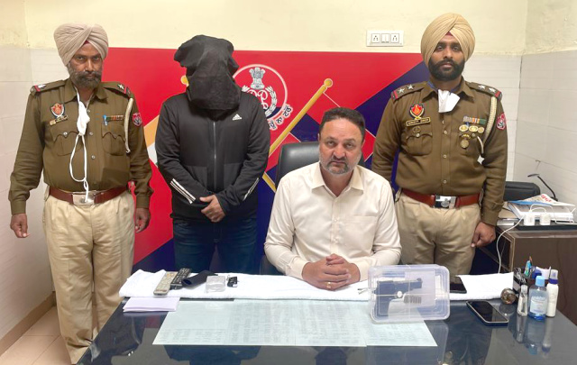 Read more about the article UPDATED.. ਪਿਸਟਲ 32 ਬੋਰ ਅਤੇ 7 ਰੌਂਦ ਜਿੰਦਾ ਸਮੇਤ ਇੱਕ ਨੌਜਵਾਨ ਕਾਬੂ