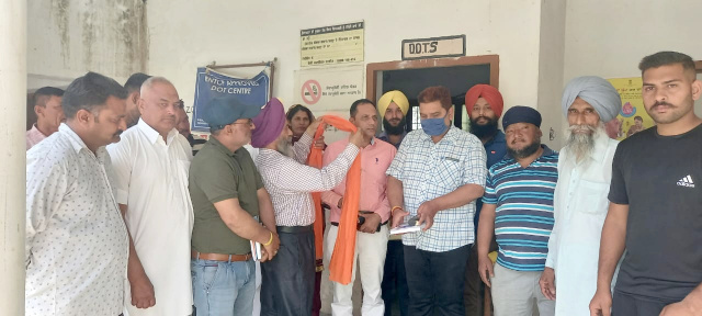 Read more about the article ਆਪ ਦੀ ਸਰਕਾਰ ਆਉਣ ਤੇ ਪਿੰਡ ਸੰਸਾਰਪੁਰ ਚ ਪਿਛਲੇ ਕਈ ਦਹਾਕਿਆਂ ਤੋਂ ਬੰਦ ਪਈ ਡਿਸਪੈਂਸਰੀ ਹੁਣ ਖੁੱਲਣ ਦੇ ਰਾਹ ਤੇ.. 