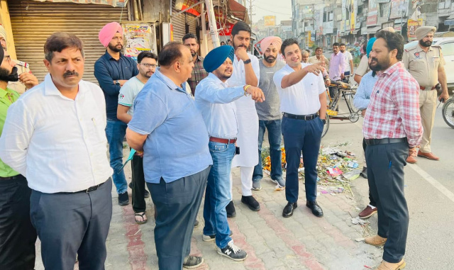 You are currently viewing ਵਿਧਾਇਕ ਸ਼ੈਰੀ ਕਲਸੀ ਨੇ ਪੁਲਿਸ ਵਿਭਾਗ ਨੂੰ ਸ਼ਹਿਰ ‘ਚ ਸੁਰੱਖਿਆ ਦੇ ਪੁਖਤਾ ਇੰਤਜ਼ਾਮ ਕਰਨ ਦੇ ਦਿੱਤੇ ਨਿਰਦੇਸ਼ 