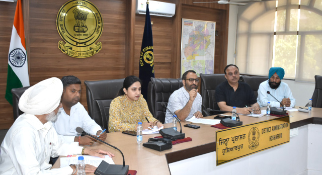 You are currently viewing ਸਰਕਾਰੀ ਹਸਪਤਾਲਾਂ,ਦਫ਼ਤਰਾਂ ਤੇ ਬੈਂਕਾਂ ’ਚ ਸੀਨੀਅਰ ਸਿਟੀਜਨਜ਼ ਨੂੰ ਬੁਨਿਆਦੀ ਸੁਵਿਧਾਵਾਂ ਦੇਣ ’ਚ ਲਾਪ੍ਰਵਾਹੀ ਨਹੀਂ ਕੀਤੀ ਜਾਵੇਗੀ ਬਰਦਾਸ਼ਤ : ਸੰਦੀਪ ਸਿੰਘ