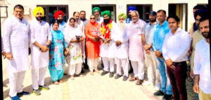 Read more about the article ਵਿਧਾਇਕ ਸ ਜਸਵੀਰ ਸਿੰਘ ਰਾਜਾ ਦਾ ਨਗਰ ਕੌਂਸਲ ਗੜਦੀਵਾਲਾ ਪਹੁੰਚਣ ਤੇ ਨਿੱਘਾ ਸਵਾਗਤ