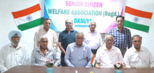 Read more about the article ਸੀਨੀਅਰ ਸਿਟੀਜ਼ਨਜ਼ ਵੈਲਫੇਅਰ ਐਸੋਸੀਏਸ਼ਨ ਦਸੂਹਾ ਵਲੋਂ ਸੀਨੀਅਰ ਸਿਟੀਜ਼ਨਜ਼ ਦੀਆਂ ਸਹੂਲਤਾਂ ਨੂੰ ਯਕੀਨੀ ਬਣਾਉਣ ਤੇ ਜਿਲ੍ਹਾ ਪ੍ਰਸ਼ਾਸ਼ਨ ਦਾ ਕੀਤਾ ਧੰਨਵਾਦ : ਚੌ.ਕੁਮਾਰ ਸੈਣੀ