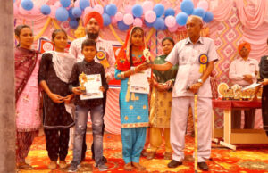 Read more about the article ਸਰਕਾਰੀ ਹਾਈ ਸਮਾਰਟ ਸਕੂਲ ਮਿਰਜਾਪੁਰ ਵਿਖੇ ਸਲਾਨਾ ਇਨਾਮ ਵੰਡ ਸਮਾਰੋਹ ਆਯੋਜਿਤ 