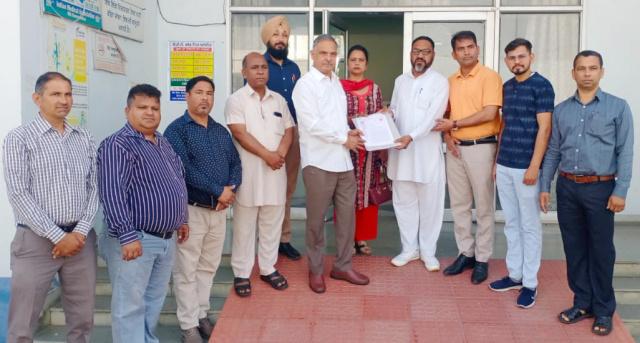 You are currently viewing ਪੈਨਸ਼ਨ ਕੋਈ ਖੈਰਾਤ ਨਹੀਂ,ਮੁਲਾਜਮ ਦਾ ਹੱਕ ਹੈ : ਮਾਨ