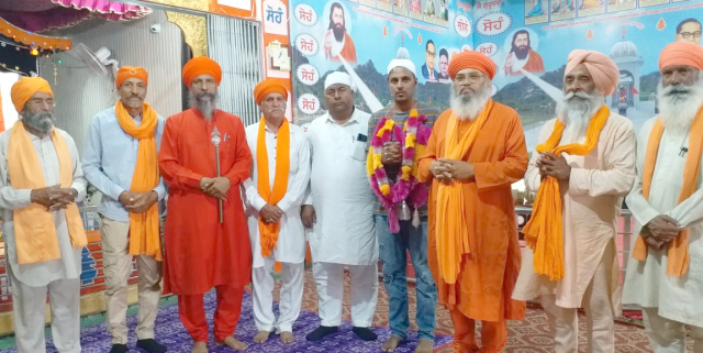 You are currently viewing ਆਸਟ੍ਰੇਲੀਆ ‘ਚ ਕੌਮ ਦਾ ਨਾਂ ਚਮਕਾਉਣ ਵਾਲੇ ਮਨਦੀਪ ਹੀਰਾ ਦਾ ਨਿੱਘਾ ਸਵਾਗਤ