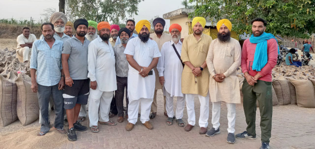 Read more about the article ਆਪ” ਪਾਰਟੀ ਦੇ ਸੂਬਾ ਉੱਪ ਪ੍ਰਧਾਨ ਸਤਨਾਮ ਸਿੰਘ ਜਲਵਾਹਾ ਨੇ ਨਵਾਂਸ਼ਹਿਰ ਦੀਆਂ ਦਾਣਾ ਮੰਡੀਆਂ ਦਾ ਲਿਆ ਜਾਇਜ਼ਾ*