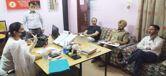 You are currently viewing ਘਰ ਤੋਂ ਭੱਜੇ ਜੋੜਿਆਂ ਦੇ ਜੀਵਨ ਦੀ ਸੁਰੱਖਿਆ ਨੂੰ ਬਣਾਇਆ ਜਾਵੇ ਯਕੀਨੀ : ਅਪਰਾਜਿਤਾ ਜੋਸ਼ੀ