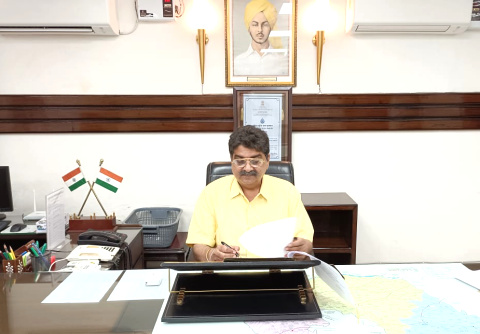 You are currently viewing ਨਵਜੋਤ ਪਾਲ ਸਿੰਘ ਰੰਧਾਵਾ ਨੇ ਡੀ ਸੀ ਸ਼ਹੀਦ ਭਗਤ ਸਿੰਘ ਨਗਰ ਦਾ ਅਹੁਦਾ ਸੰਭਾਲਿਆ