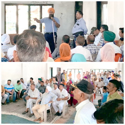Read more about the article ਪਿੰਡ ਖੰਗਵਾੜੀ ਵਿਖੇ ਹਲਕਾ ਵਿਧਾਇਕ ਜਸਵੀਰ ਸਿੰਘ ਰਾਜਾ ਵੱਲੋਂ ਲੋਕ ਦਰਬਾਰ ਲਗਾ ਕੇ ਸੁਣੀਆਂ ਲੋਕਾਂ ਦੀਆਂ ਮੁਸ਼ਕਲਾਂ 