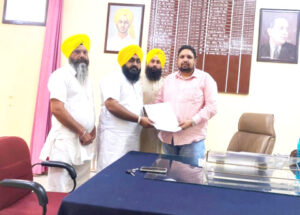 Read more about the article *ਅਗਰ ਸਾਡੇ ਇੱਕ ਉਪਰਾਲੇ ਨਾਲ ਹਜ਼ਾਰਾਂ ਲੋਕ ਸੁੱਖੀ ਹੁੰਦੇ ਹਨ ਤਾਂ ਇਸ ਤੋਂ ਵੱਡਾ ਪੁੰਨ ਹੋਰ ਕੀ ਹੋ ਸਕਦਾ : ਸਤਨਾਮ ਸਿੰਘ ਜਲਵਾਹਾ*