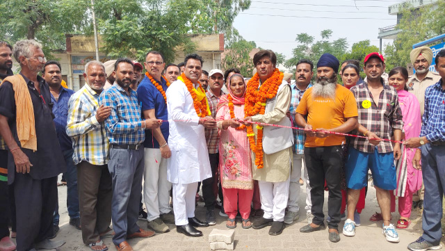 You are currently viewing ਕੈਬਨਿਟ ਮੰਤਰੀ ਜ਼ਿੰਪਾ ਨੇ ਵਾਰਡ ਨੰ: 6,10 ਅਤੇ 11 ਵਿੱਚ 67.98 ਲੱਖ ਰੁਪਏ ਦੀ ਲਾਗਤ ਨਾਲ ਵਿਕਾਸ ਕਾਰਜਾਂ ਦੀ ਕਰਵਾਈ ਸ਼ੁਰੂਆਤ 