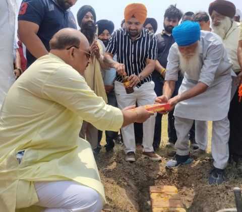Read more about the article ਨਵਤੇਜ ਗੁੱਗੂ ਅਮ੍ਰਿੰਤਸਰ ‘ਚ ਖੋਲੇਗਾ ਇਕ ਬਹੁਤ ਵੱਡਾ ਆਧੁਨਿਕ ਸਹੂਲਤਾਂ ਨਾਲ ਲੈਸ ਹਸਪਤਾਲ