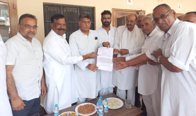 You are currently viewing ਸ਼੍ਰੀ ਅਨੰਦਪੁਰ ਸਾਹਿਬ ਲੋਕ ਸਭਾ ਹਲਕੇ ਦਾ ਸਰਬਪੱਖੀ ਵਿਕਾਸ ਮੁੱਖ ਮੰਤਵ : ਐਮ.ਪੀ ਤਿਵਾੜੀ