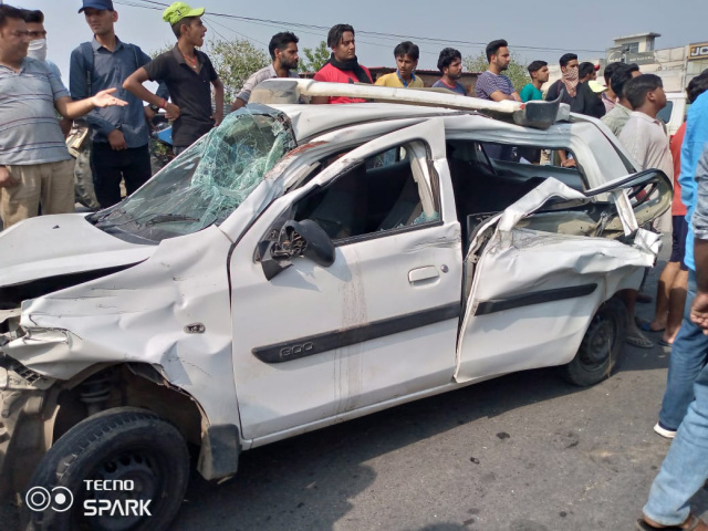 Read more about the article  तेज रफ्तार बोलेरो गाडी ने वाहनों को मारी टक्कर, कई वाहन क्षतिग्रस्त 