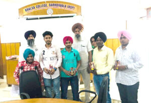 Read more about the article ਪੰਜਾਬੀ ਭਾਸ਼ਾ ਨੁੰ ਪ੍ਰਫੁਲਤ,ਉਤਪਤੀ ਤੇ ਵਿਕਾਸ ਲਈ ਲੇਖ,ਕੁਇਜ਼ ਤੇ ਕਵਿਤਾ ਮੁਕਾਬਲੇ ਕਰਵਾਏ