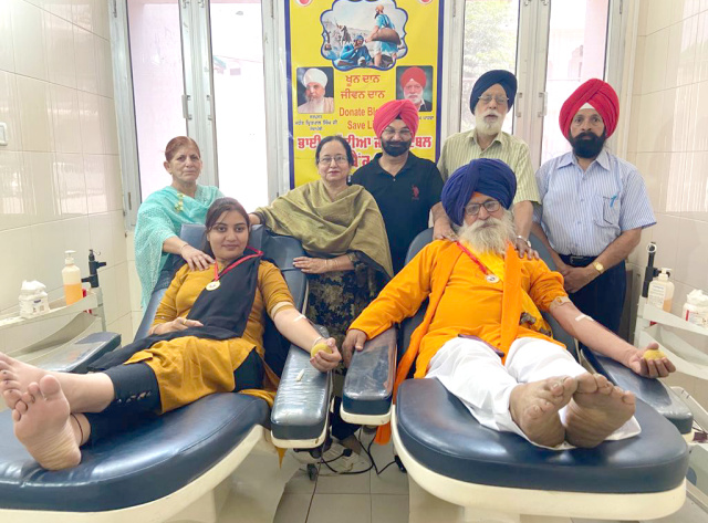 You are currently viewing ਮਸੀਤੀ ਪ੍ਰੀਵਾਰ ਵੱਲੋਂ ਖੂਨਦਾਨ ਅਤੇ ਨੇਤਰਦਾਨ ਸੇਵਾ ਵਿੱਚ ਪਾਇਆ ਜਾ ਰਿਹਾ ਵੱਡਮੁੱਲਾ ਯੋਗਦਾਨ : ਪ੍ਰੋਫੈਸਰ ਬਹਾਦਰ ਸਿੰਘ ਸੁਨੇਤ