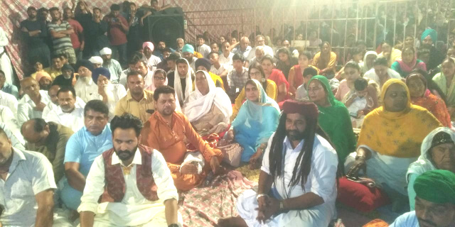 Read more about the article ਦਰਬਾਰ ਖ਼ੁਆਜਾ ਪੀਰ ਚੰਦਿਆਣੀ ਖ਼ੁਰਦ ਵਿਖੇ ਮੇਲਾ ਕਰਵਾਇਆ