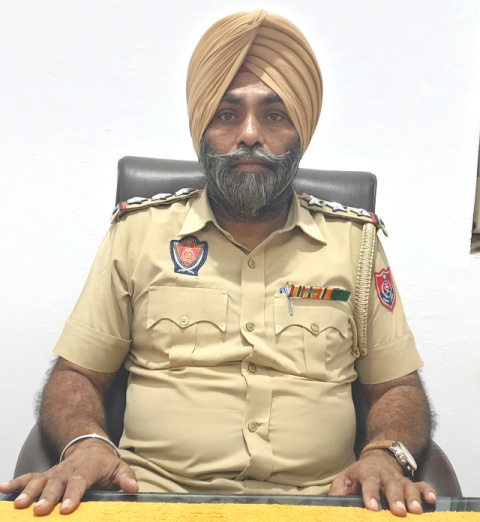 You are currently viewing ਇੰਸਪੈਕਟਰ ਪ੍ਰਦੀਪ ਸਿੰਘ ਨੇ ਬਤੌਰ ਥਾਣਾ ਮੁਖੀ ਗੜਦੀਵਾਲਾ ਵਜੋਂ ਚਾਰਜ ਸੰਭਾਲਿਆ